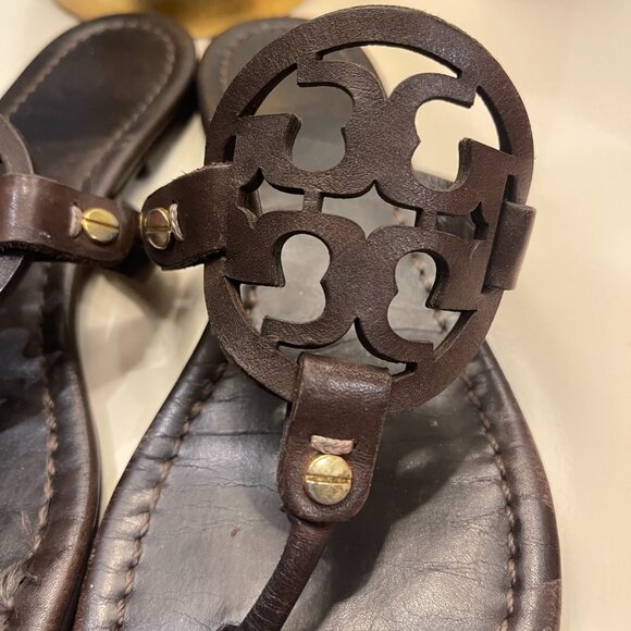 Tory Burch MILLER PATENT SANDAL Color Coconut size 7 - Picture 3 of 6